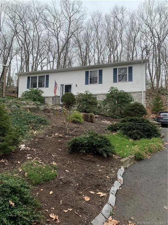 5 Foster Street Middlebury CT 06762