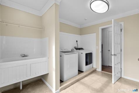 23 Country Lane Bethany CT 06524