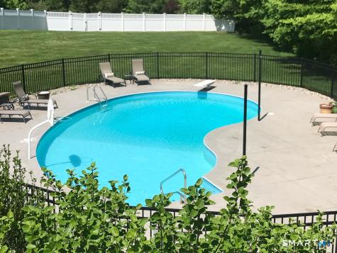 23 Country Lane Bethany CT 06524