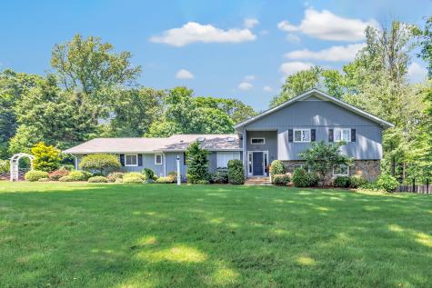 230 Hollydale Road Fairfield CT 06824