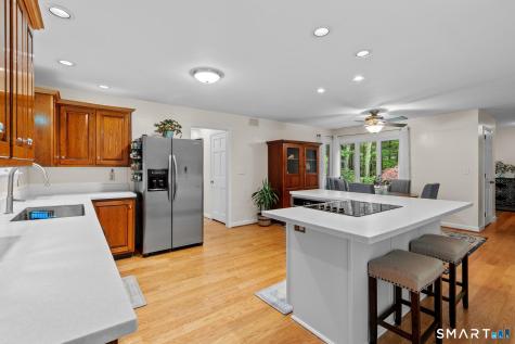 15 Camille Lane Simsbury CT 06092