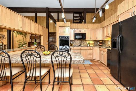 28 Nettleton Drive Woodbridge CT 06525