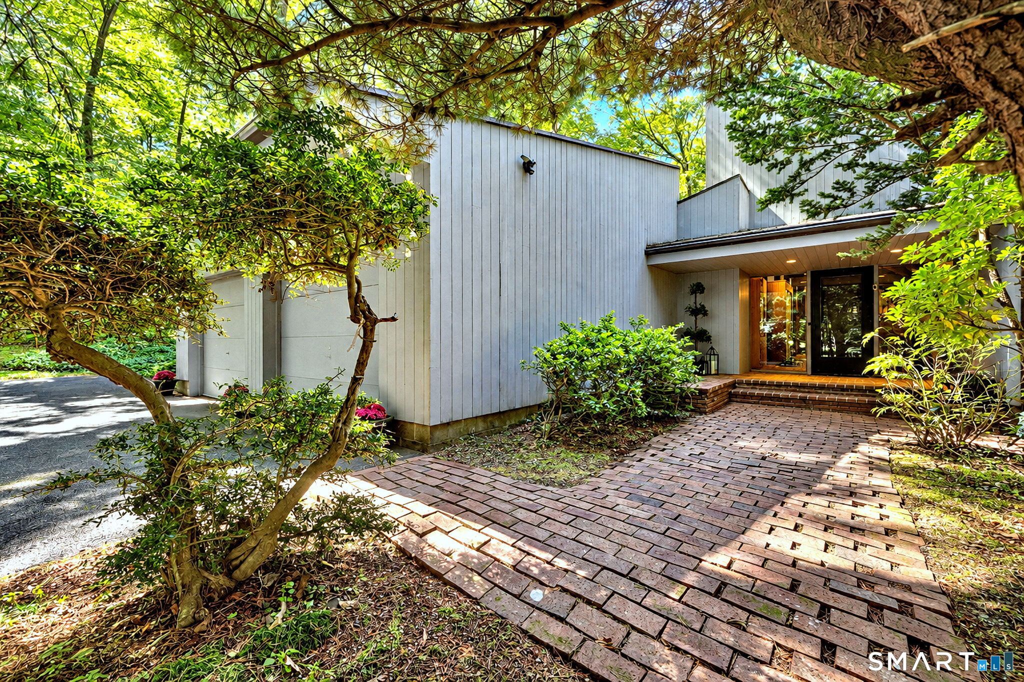 28 Nettleton Drive Woodbridge CT 06525