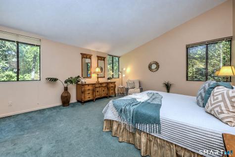 28 Nettleton Drive Woodbridge CT 06525