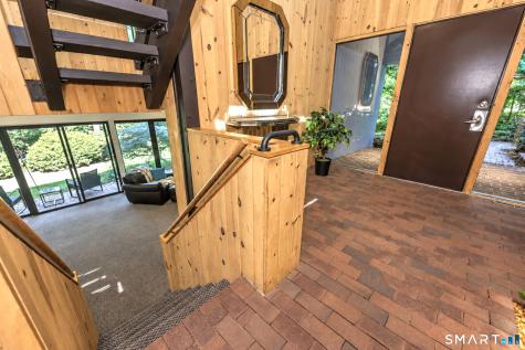 28 Nettleton Drive Woodbridge CT 06525