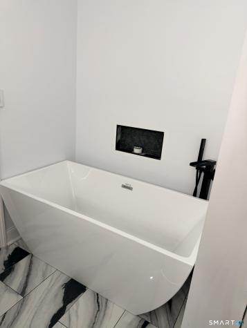 315 Seabreeze Drive Stratford CT 06614