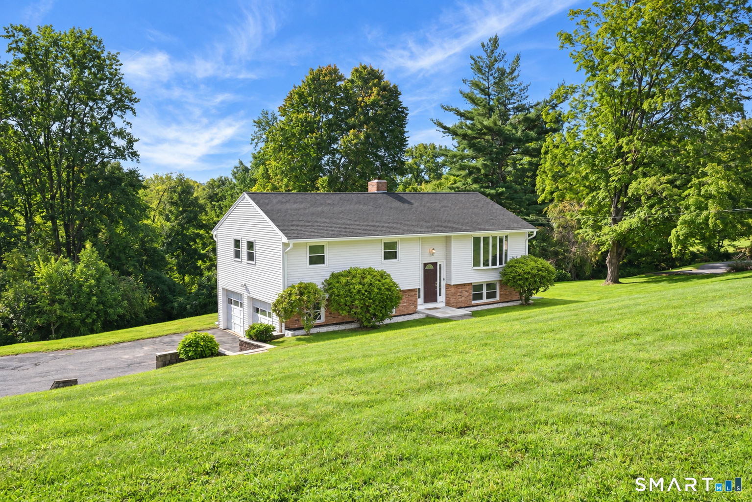 3 Holly Lane Brookfield CT 06804
