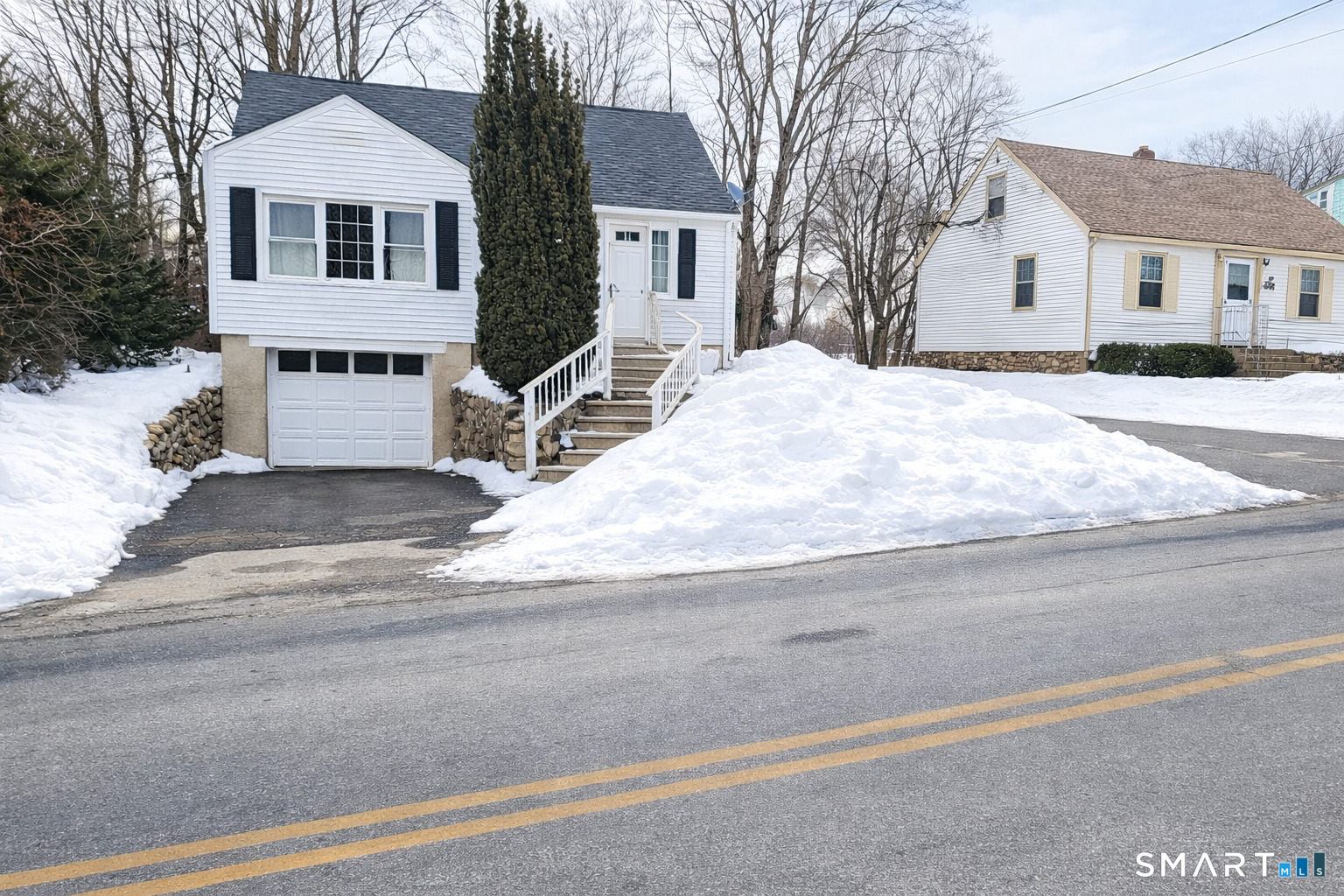 97 Pearl Lake Road Waterbury CT 06706