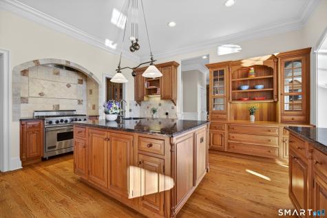 134 River Road Essex CT 06426