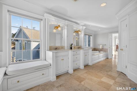 134 River Road Essex CT 06426