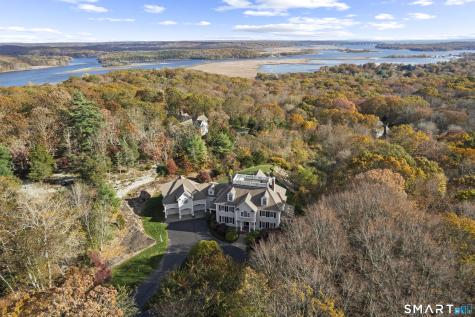 134 River Road Essex CT 06426