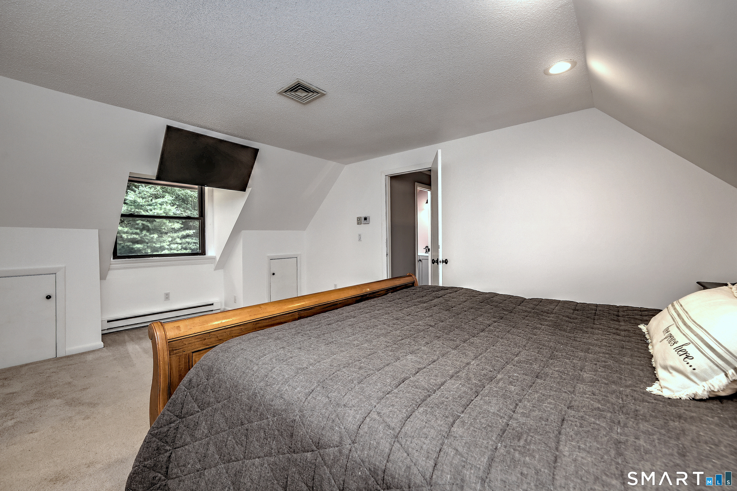 67 Woodcutters Drive Bethany CT 06524