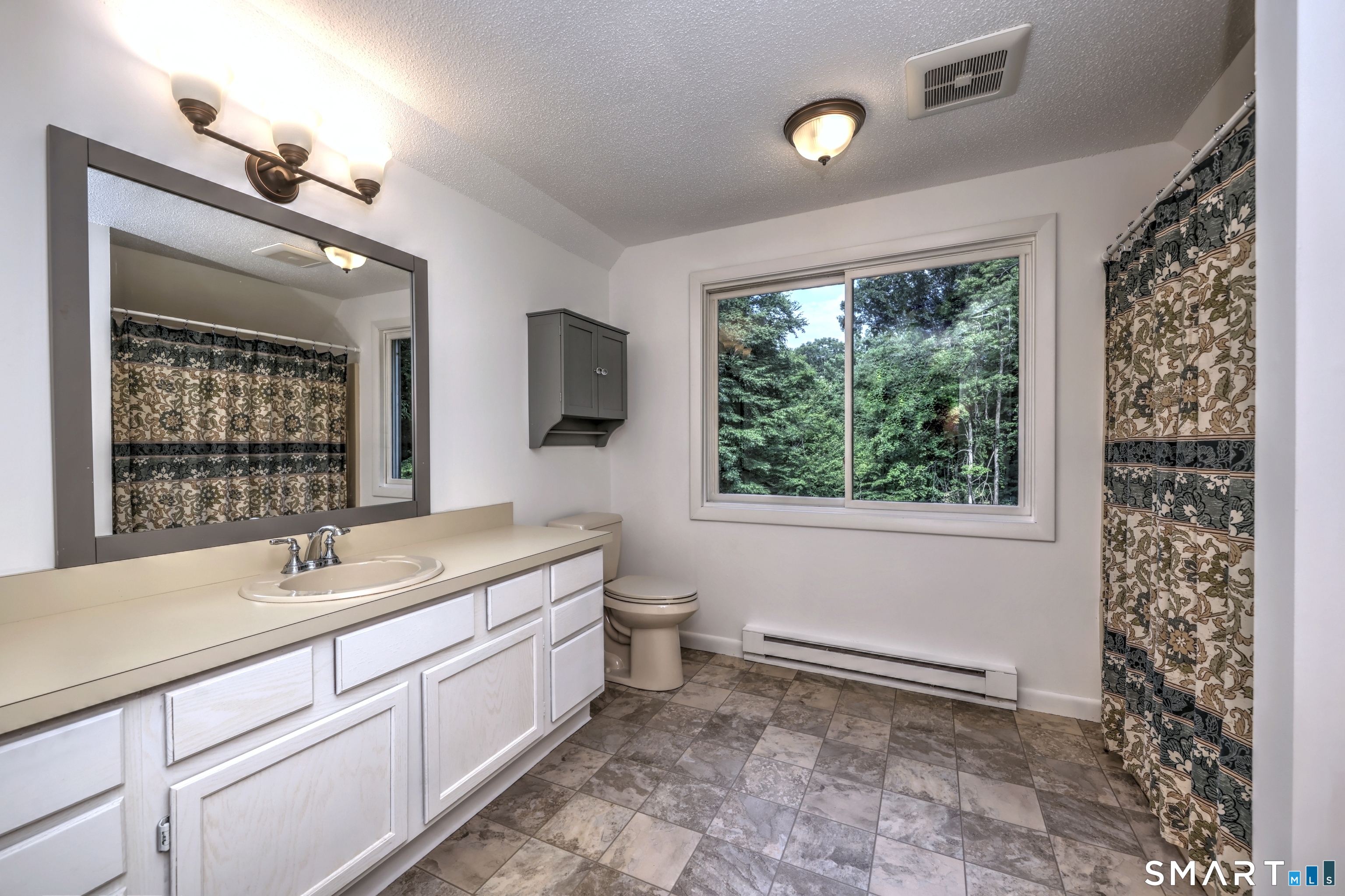 67 Woodcutters Drive Bethany CT 06524