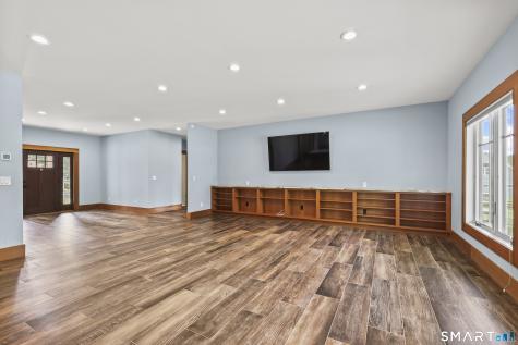 84 Killingworth Turnpike Clinton CT 06413