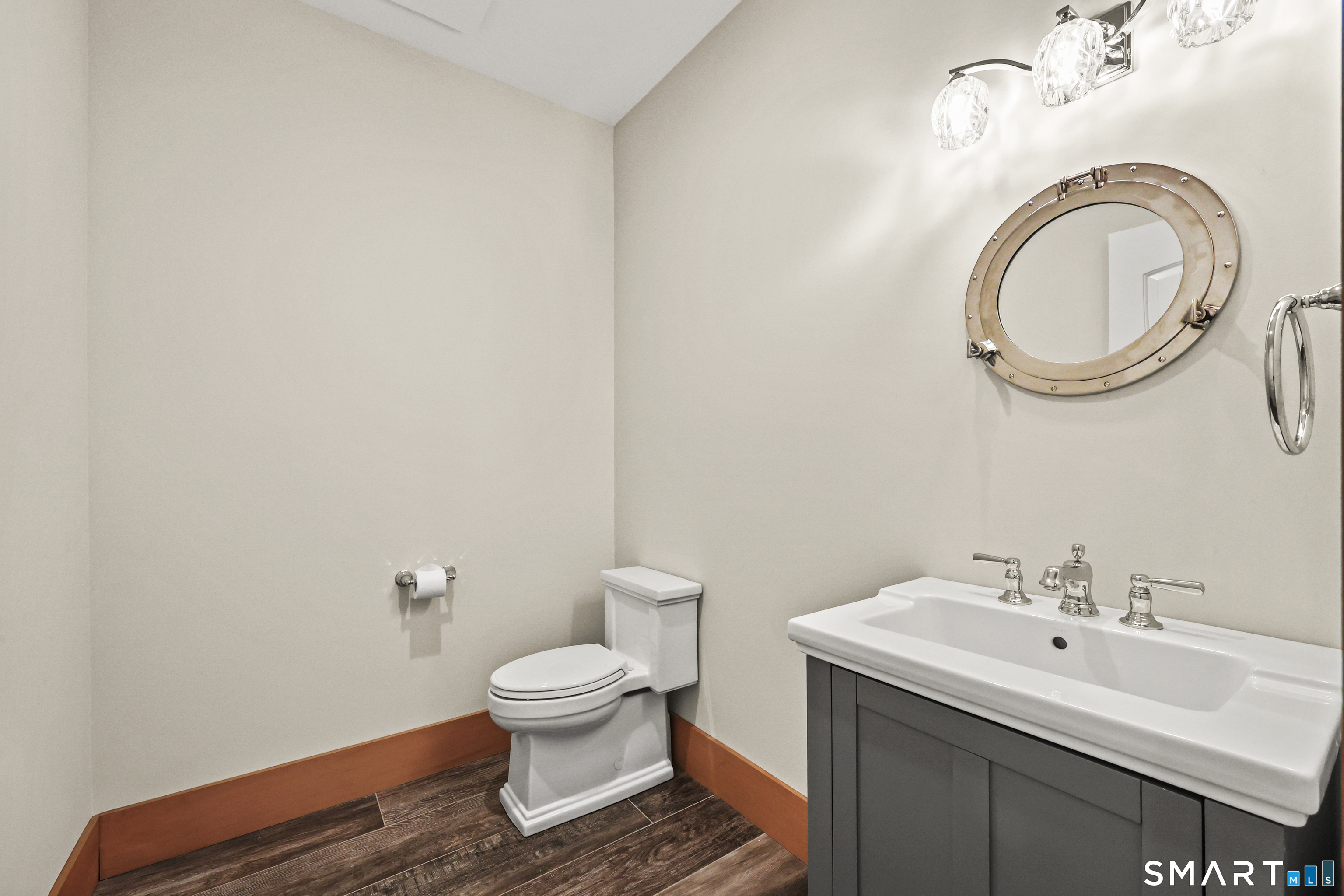84 Killingworth Turnpike Clinton CT 06413