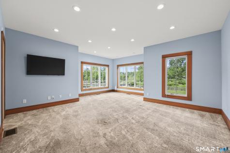 84 Killingworth Turnpike Clinton CT 06413