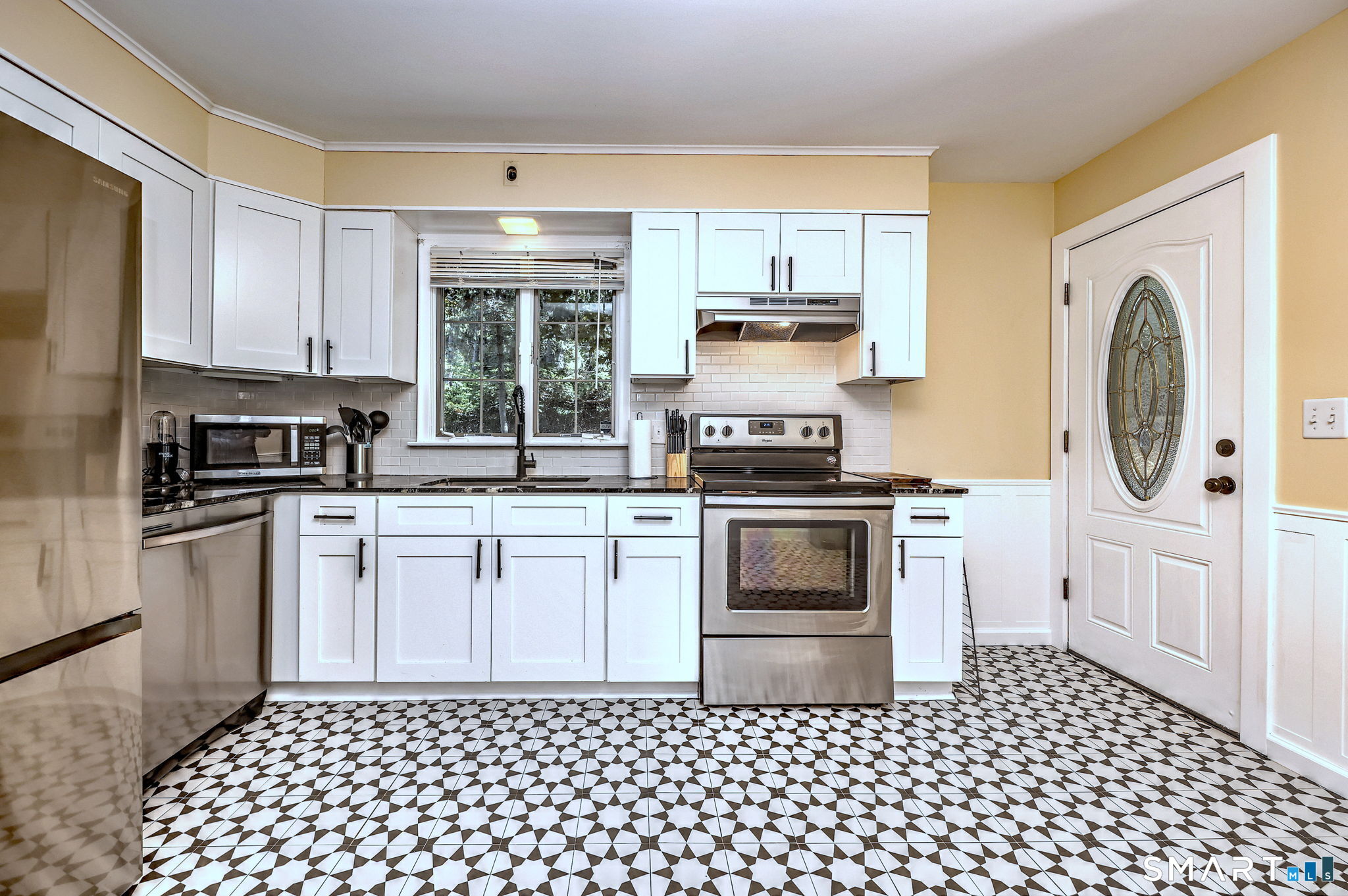 69 Bassett Road North Haven CT 06473