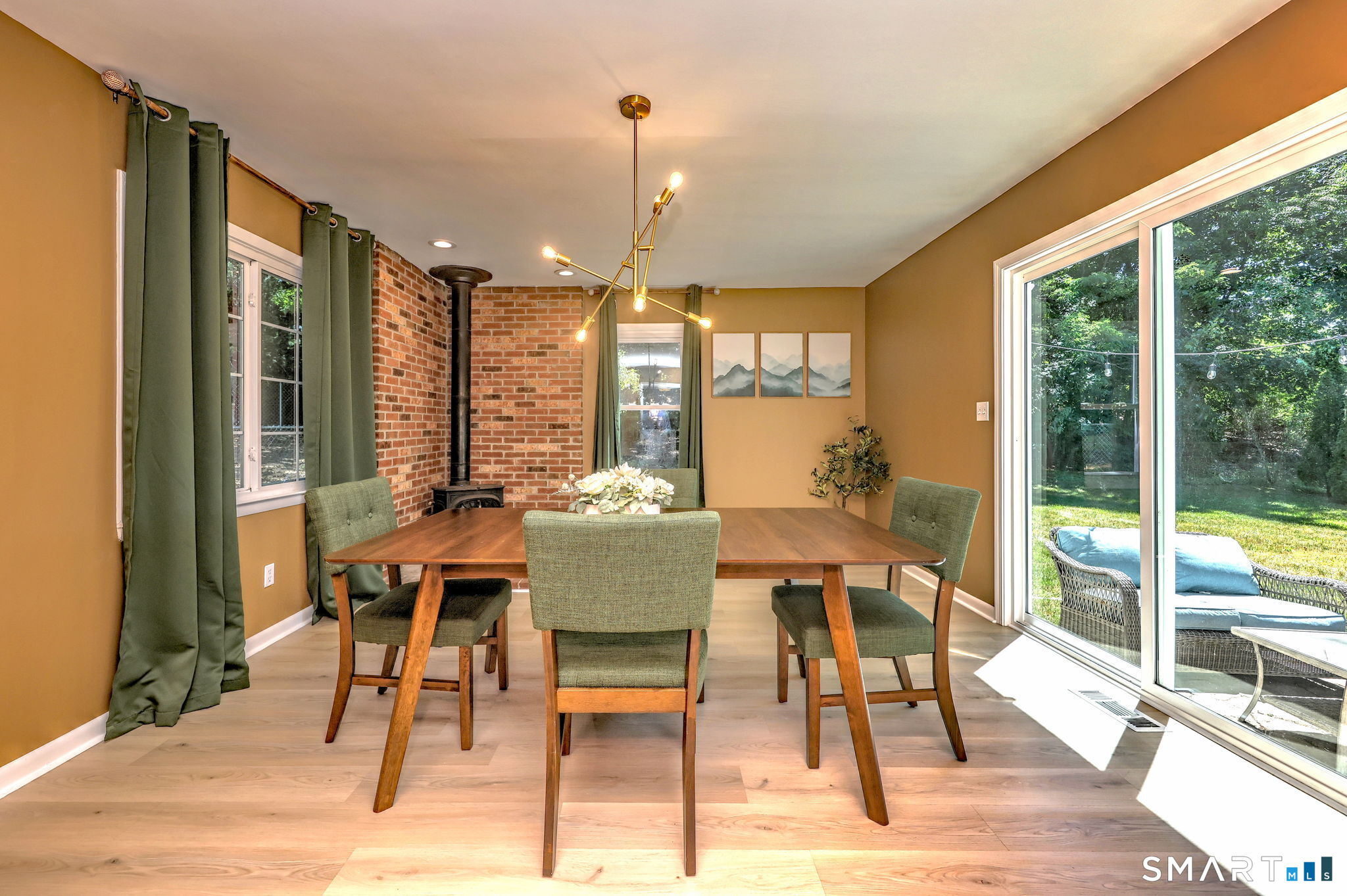 69 Bassett Road North Haven CT 06473