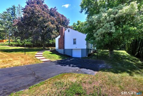 69 Bassett Road North Haven CT 06473