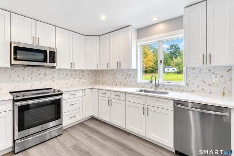 155 Tripp Hollow Road Brooklyn CT 06234