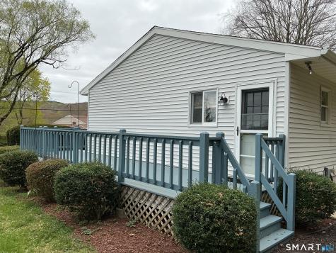91 Beacon Manor Road Naugatuck CT 06770