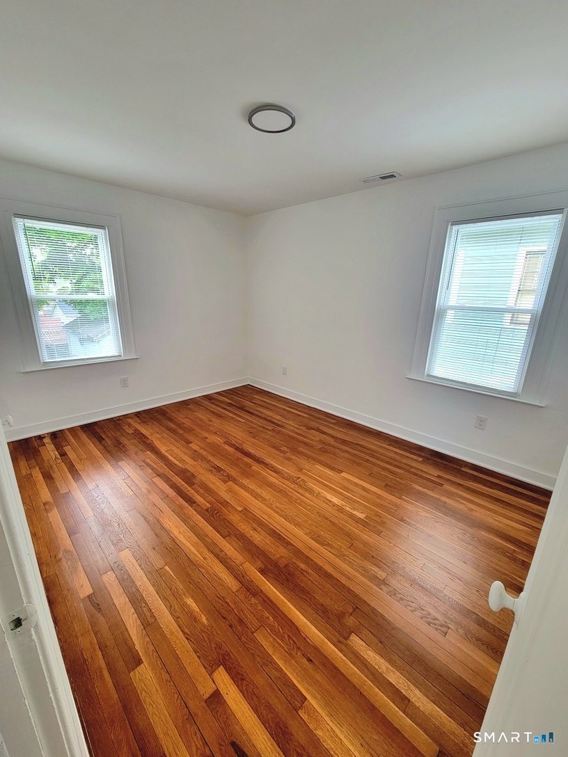 82 Helen Street Hamden CT 06514