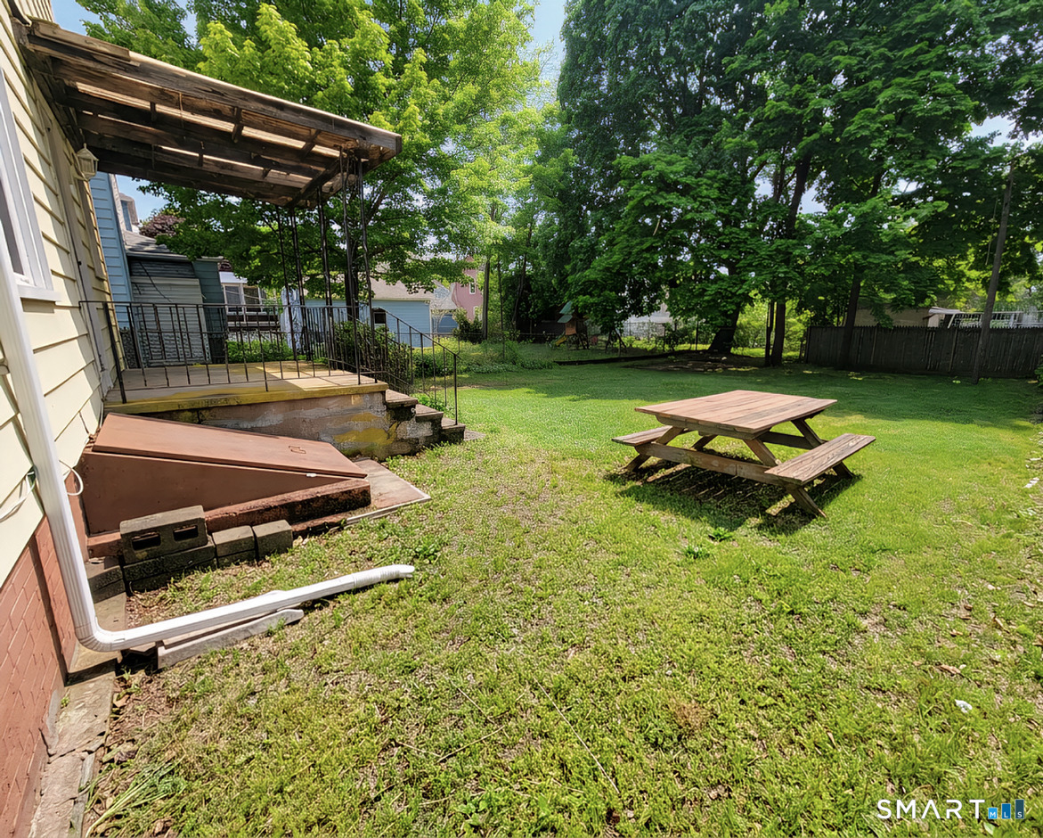 82 Helen Street Hamden CT 06514