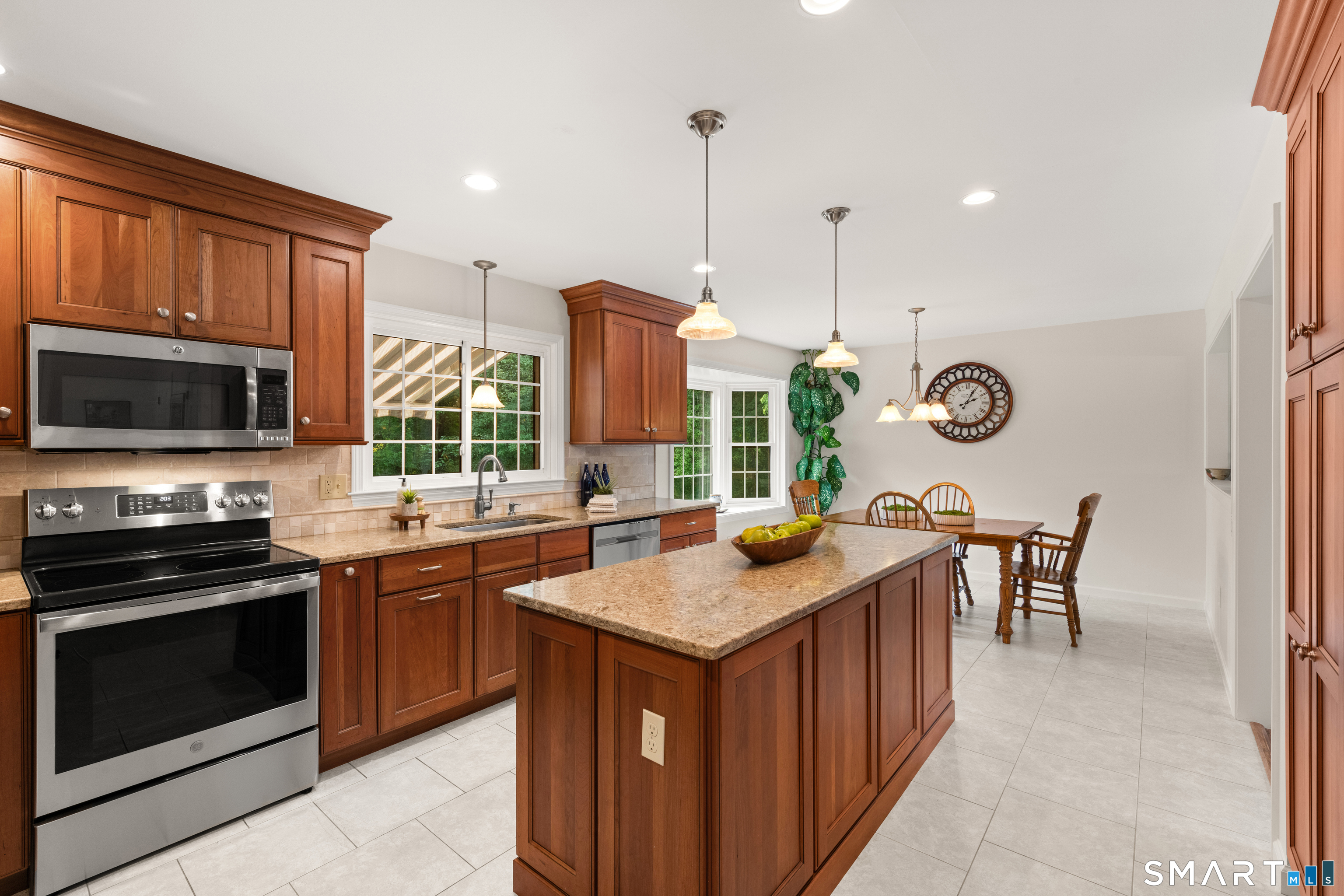 38 Clearview Drive Newtown CT 06482