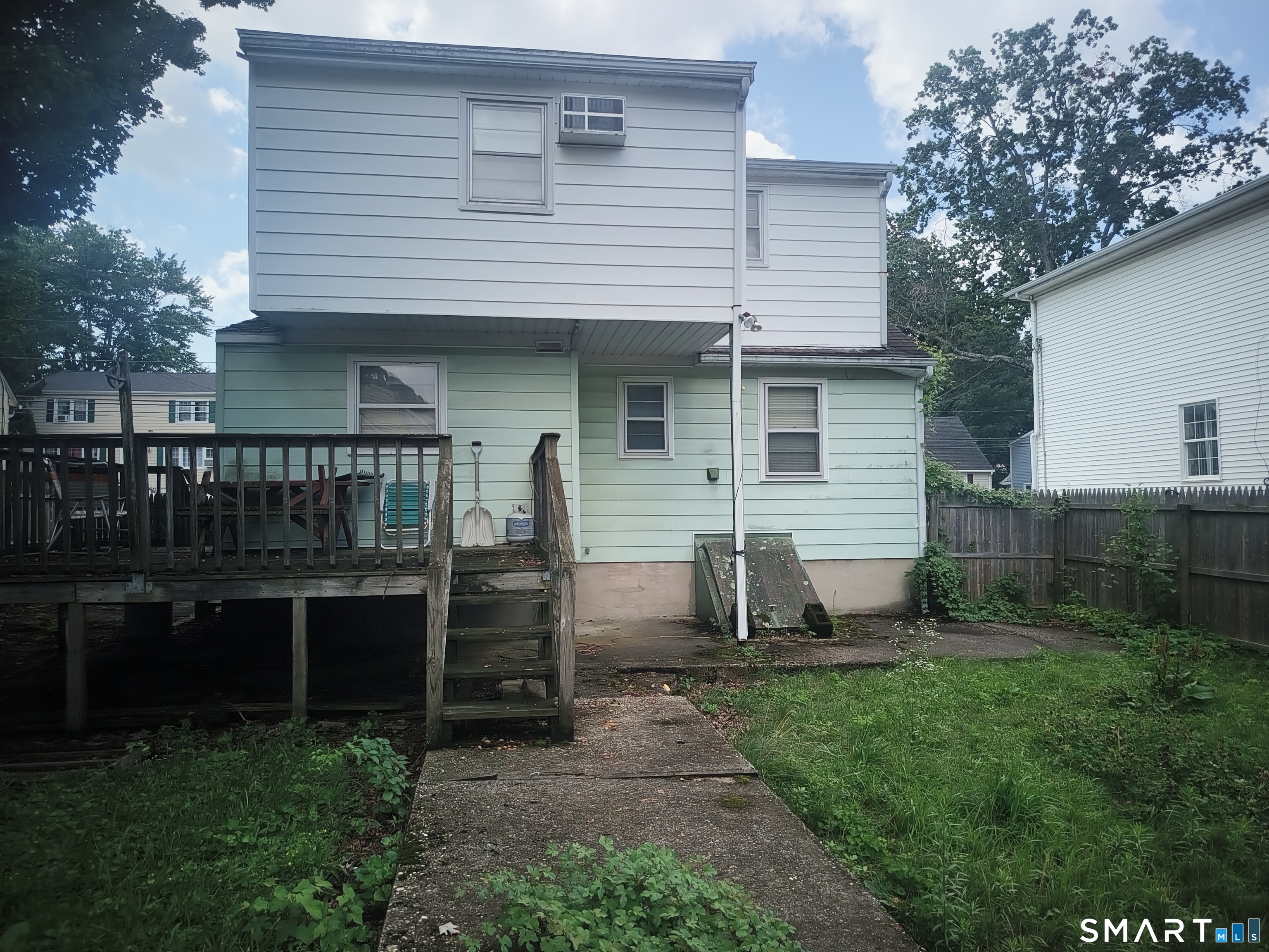 98 Holcomb Avenue Stamford CT 06906