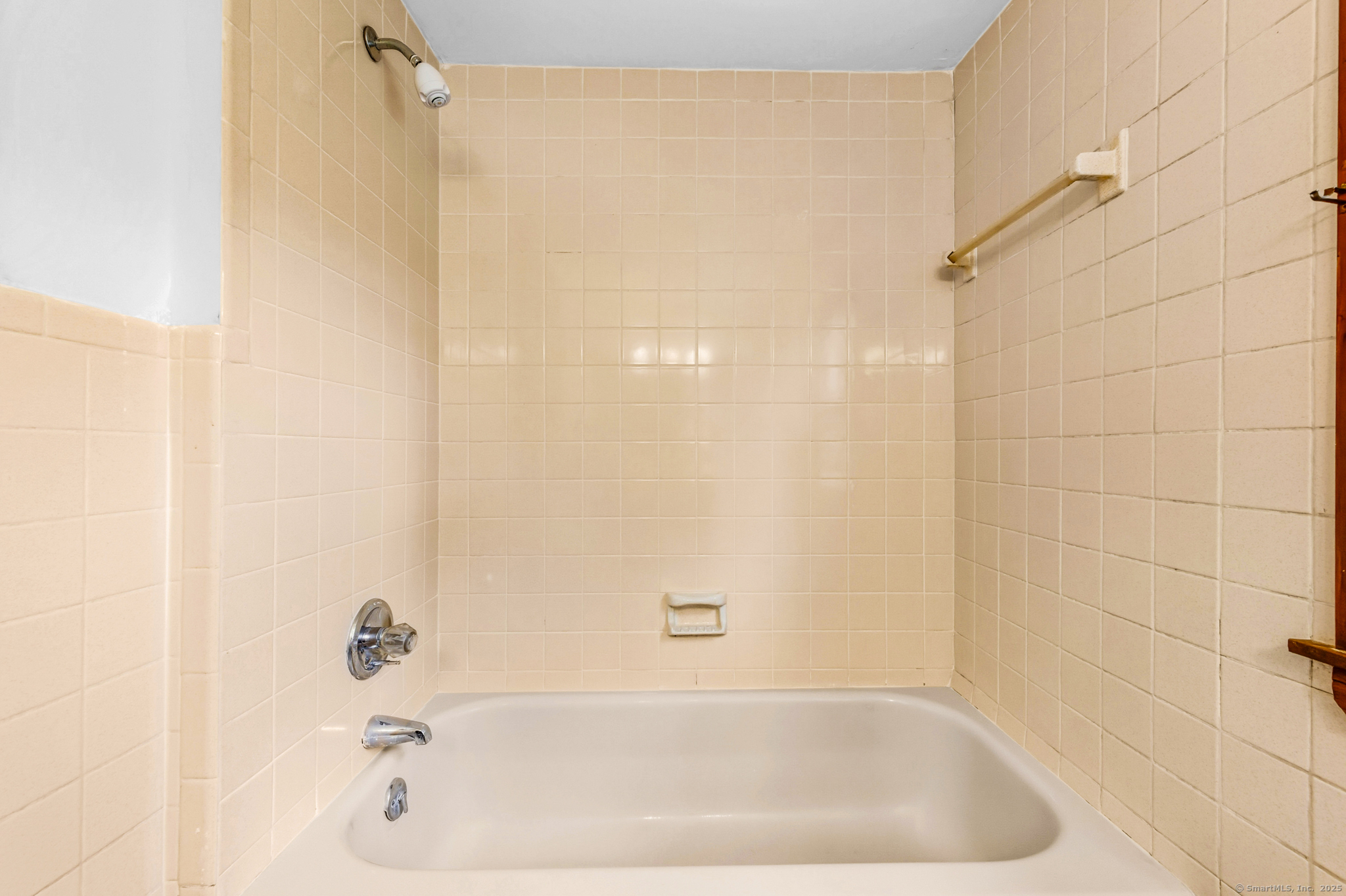 246 Main Street East Hartford CT 06118