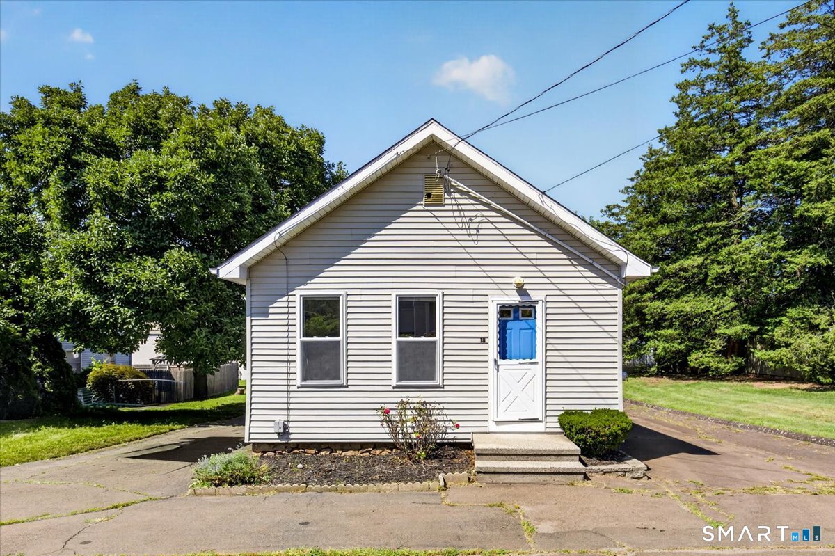 21 Edgemere Road East Haven CT 06512