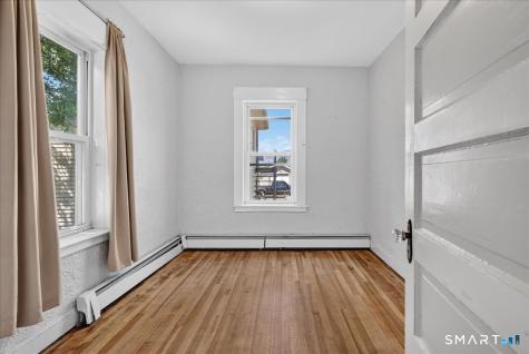 21 Edgemere Road East Haven CT 06512