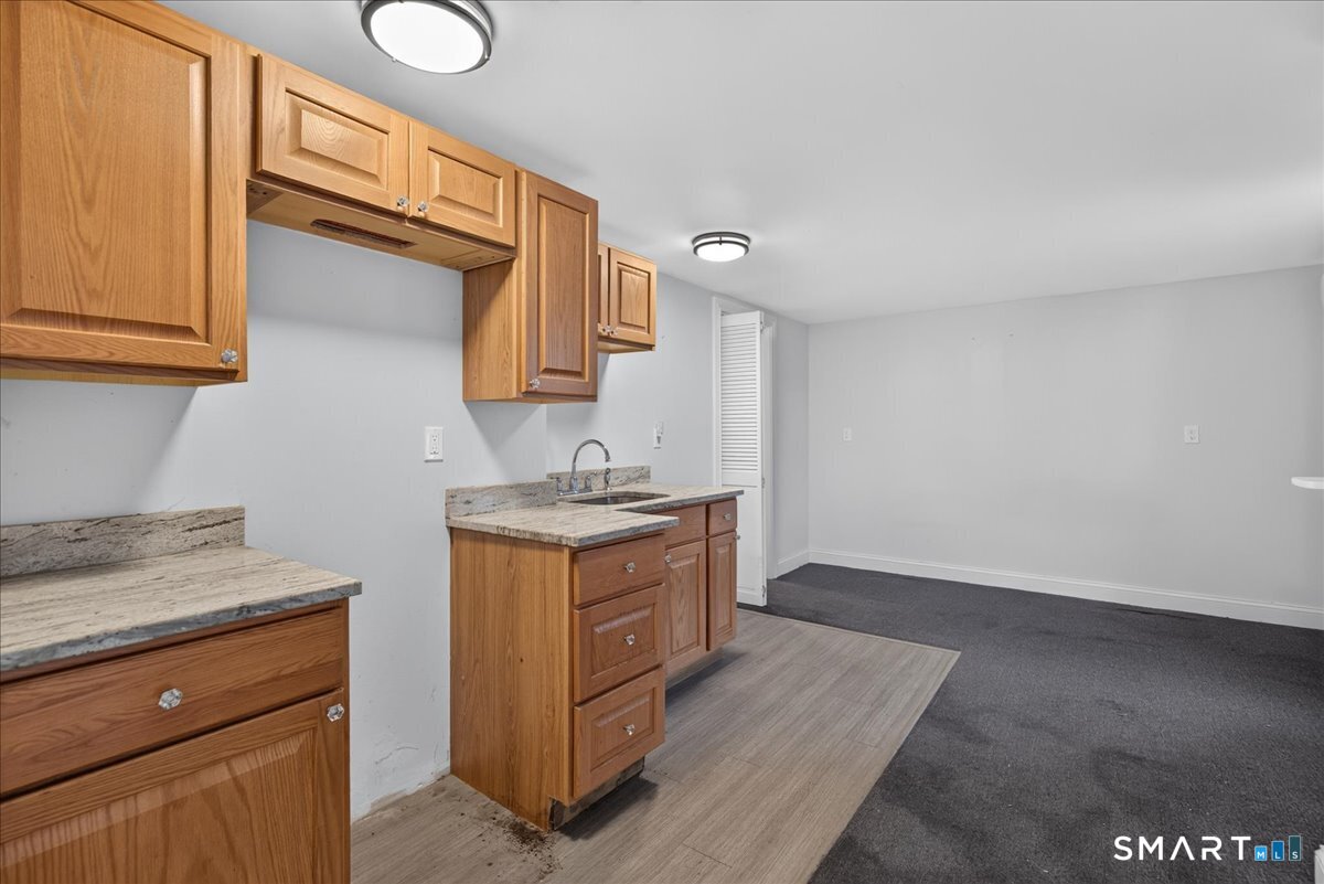 21 Edgemere Road East Haven CT 06512