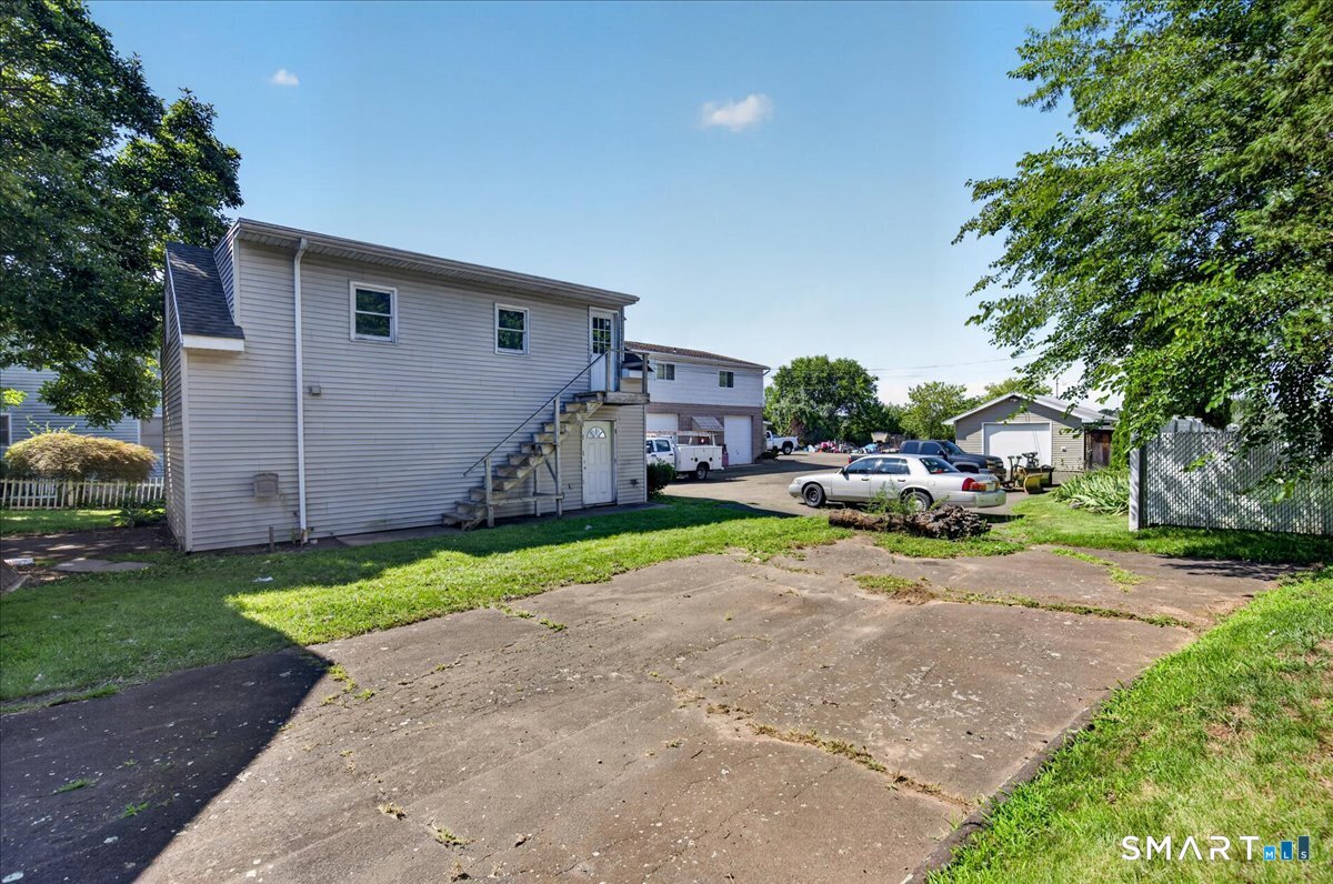 21 Edgemere Road East Haven CT 06512