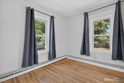 21 Edgemere Road East Haven CT 06512