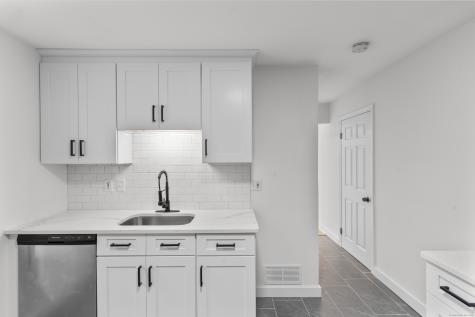 43 Coppola Terrace Derby CT 06418