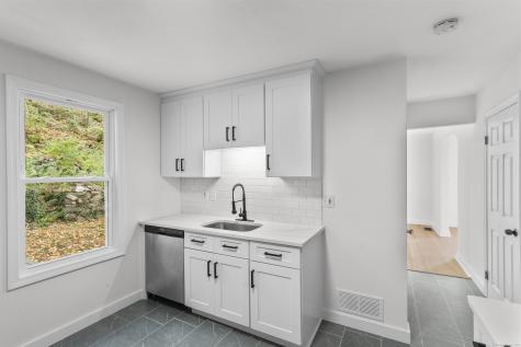 43 Coppola Terrace Derby CT 06418