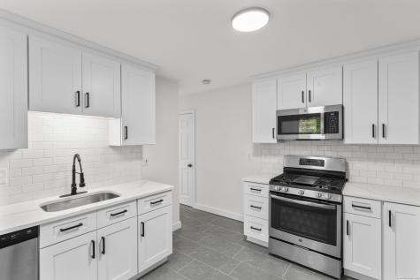 43 Coppola Terrace Derby CT 06418