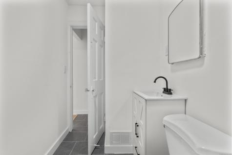 43 Coppola Terrace Derby CT 06418