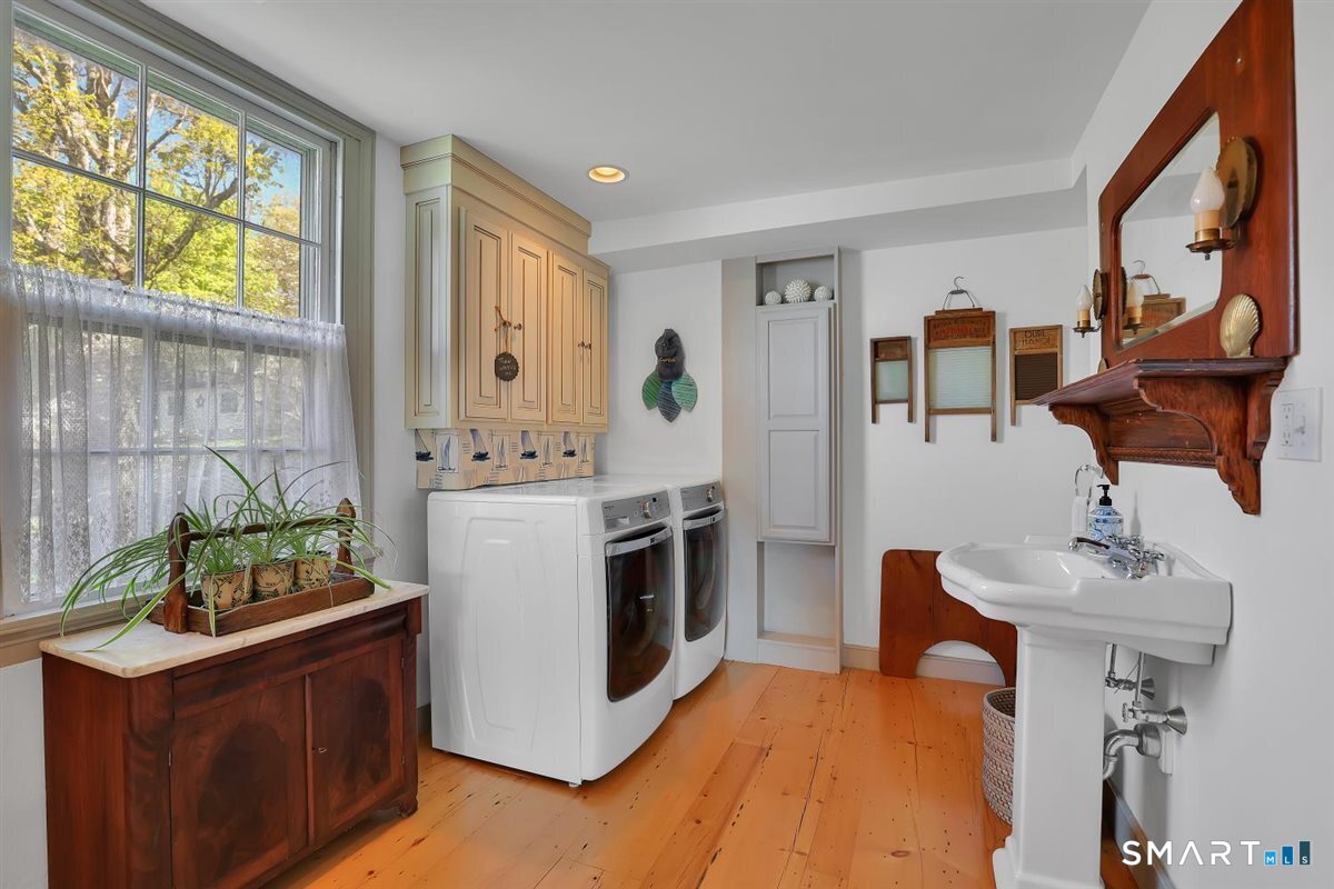 30 Knowles Road East Hampton CT 06424