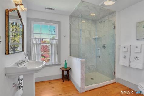 30 Knowles Road East Hampton CT 06424