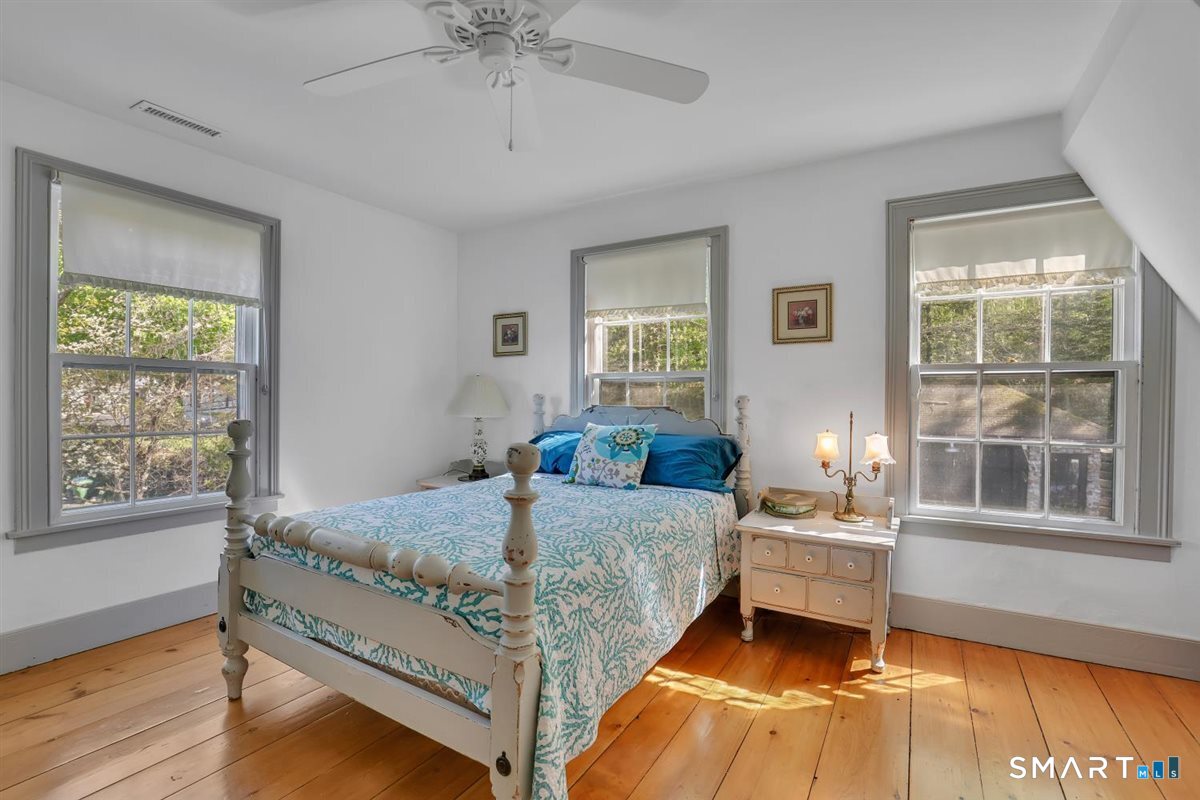 30 Knowles Road East Hampton CT 06424