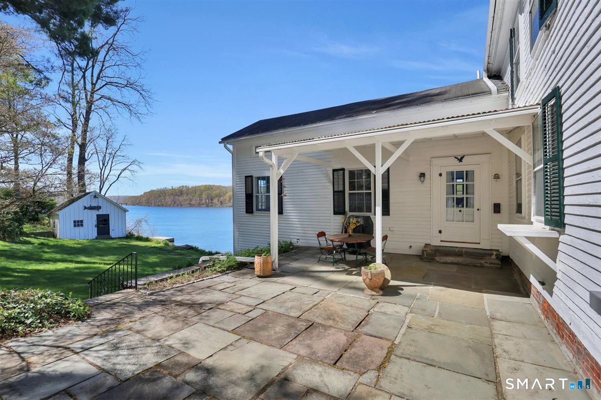 30 Knowles Road East Hampton CT 06424