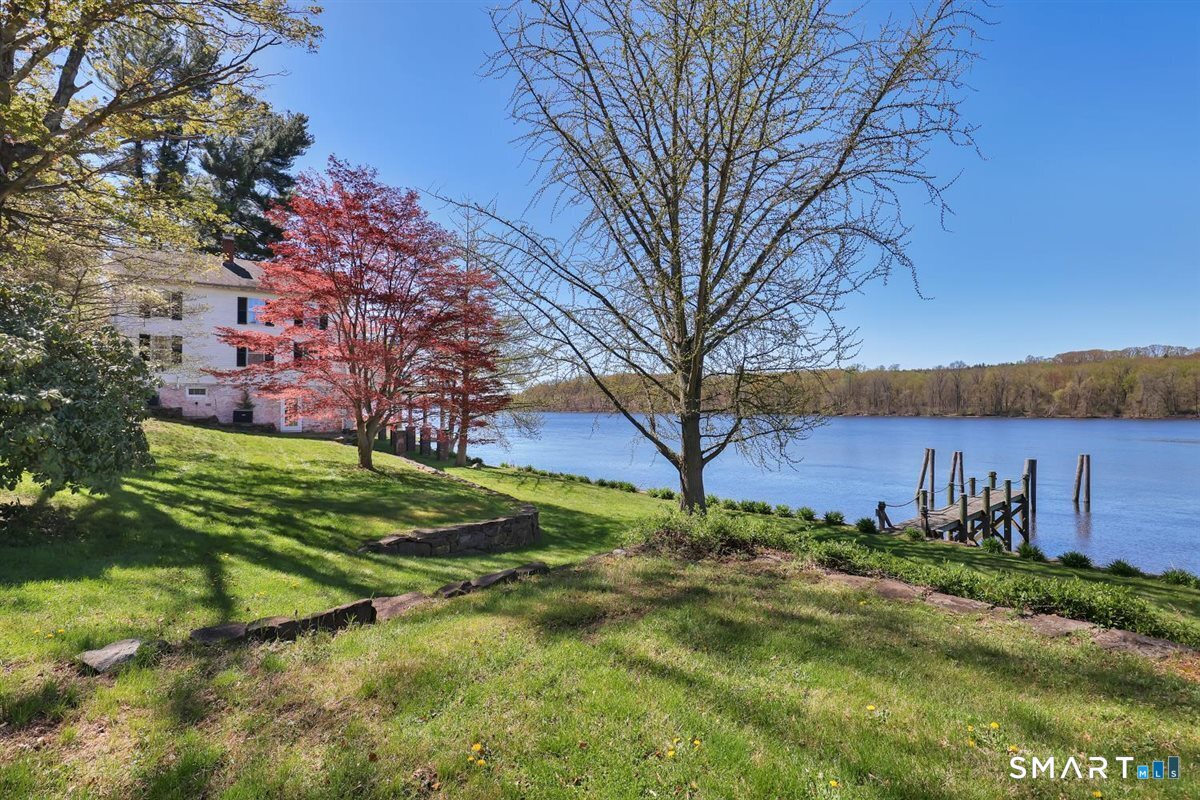 30 Knowles Road East Hampton CT 06424