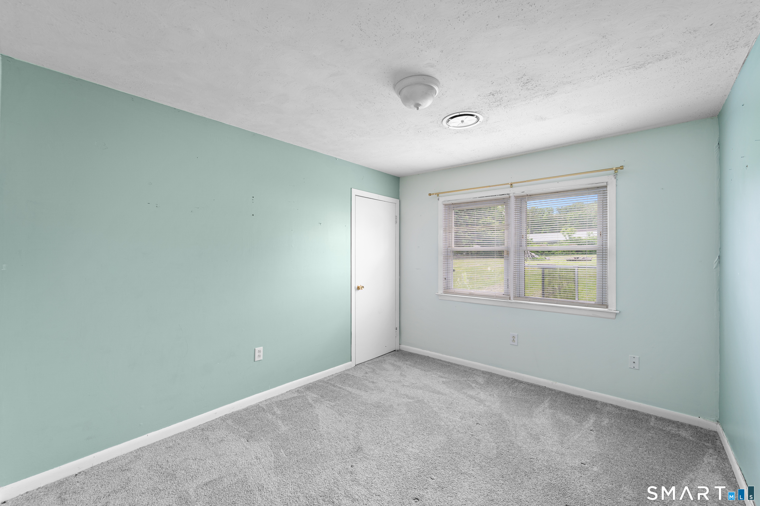 9 Rex Road Lisbon CT 06351