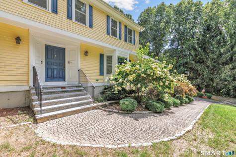 61 Greenbriar Road Oxford CT 06478