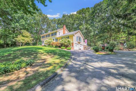 61 Greenbriar Road Oxford CT 06478
