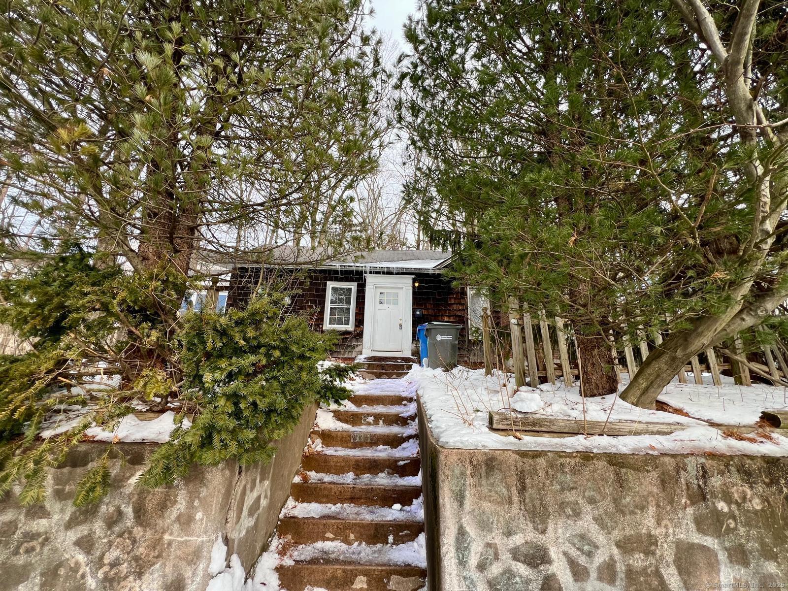 87 West Street Manchester CT 06040