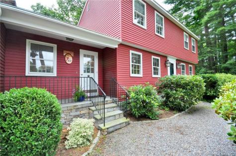 18 Livery Pool Road New Hartford CT 06057