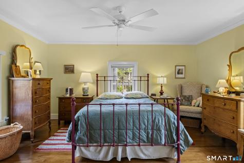 23 Starr Street New London CT 06320